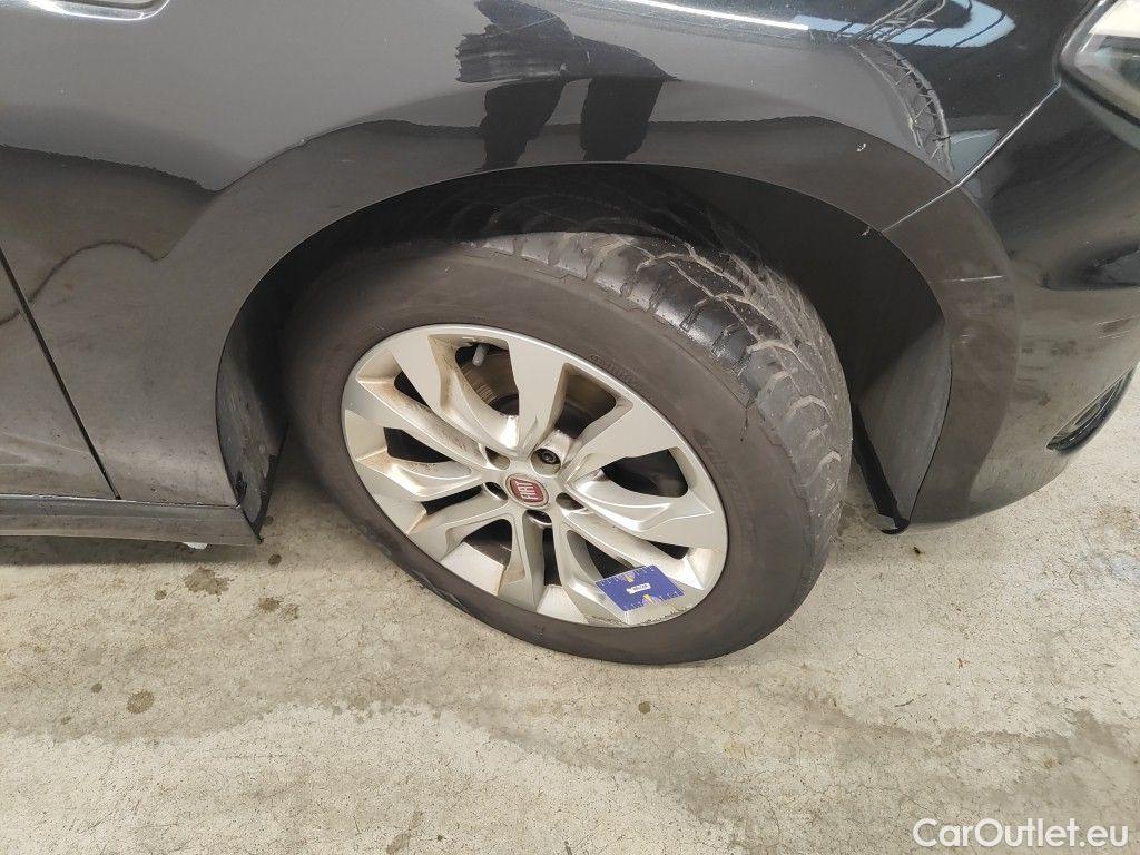 Fiat  Tipo Fiat  SW 1.4 Turbo 120ch/pk Easy 5d #97