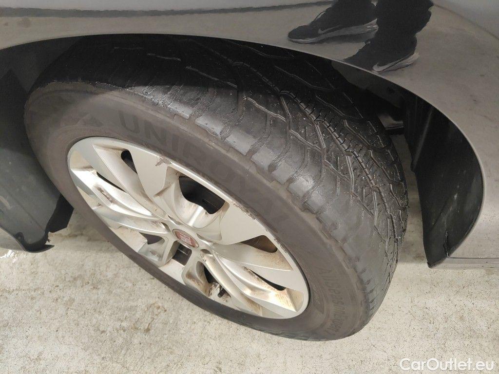 Fiat  Tipo Fiat  SW 1.4 Turbo 120ch/pk Easy 5d #16