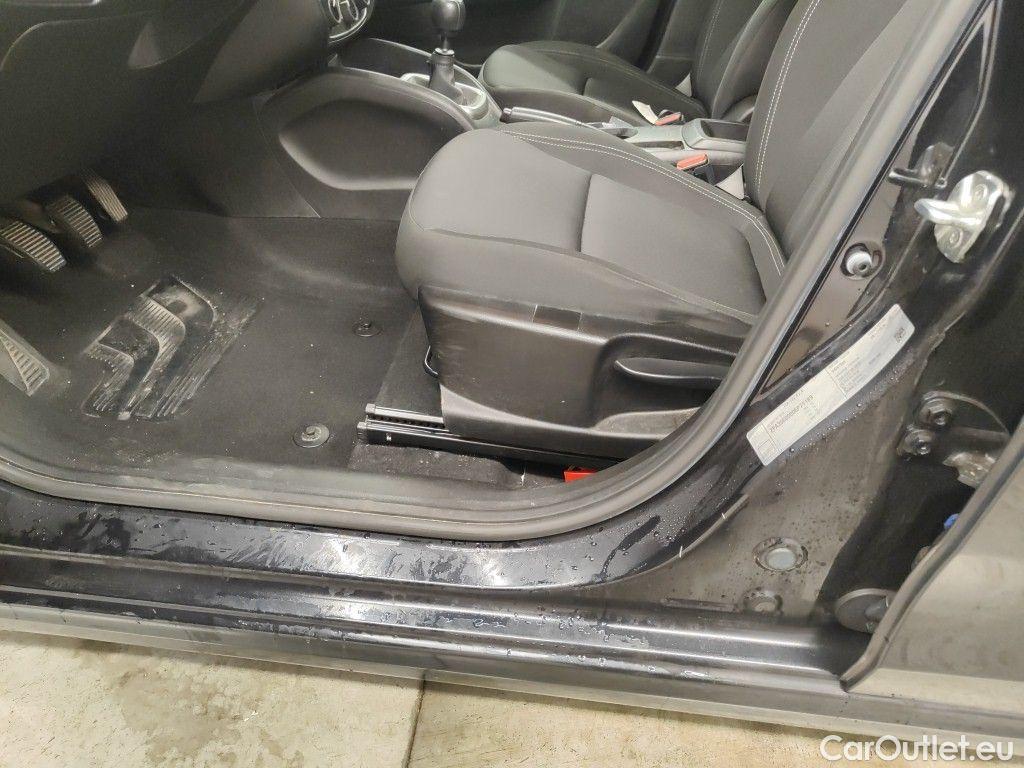 Fiat  Tipo Fiat  SW 1.4 Turbo 120ch/pk Easy 5d #26