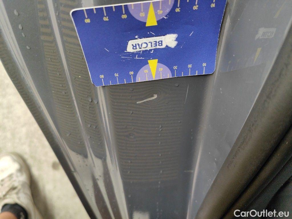 Volkswagen  Golf  Volkswagen Variant VIII 2.0 TDI 85kW Life 5d #68