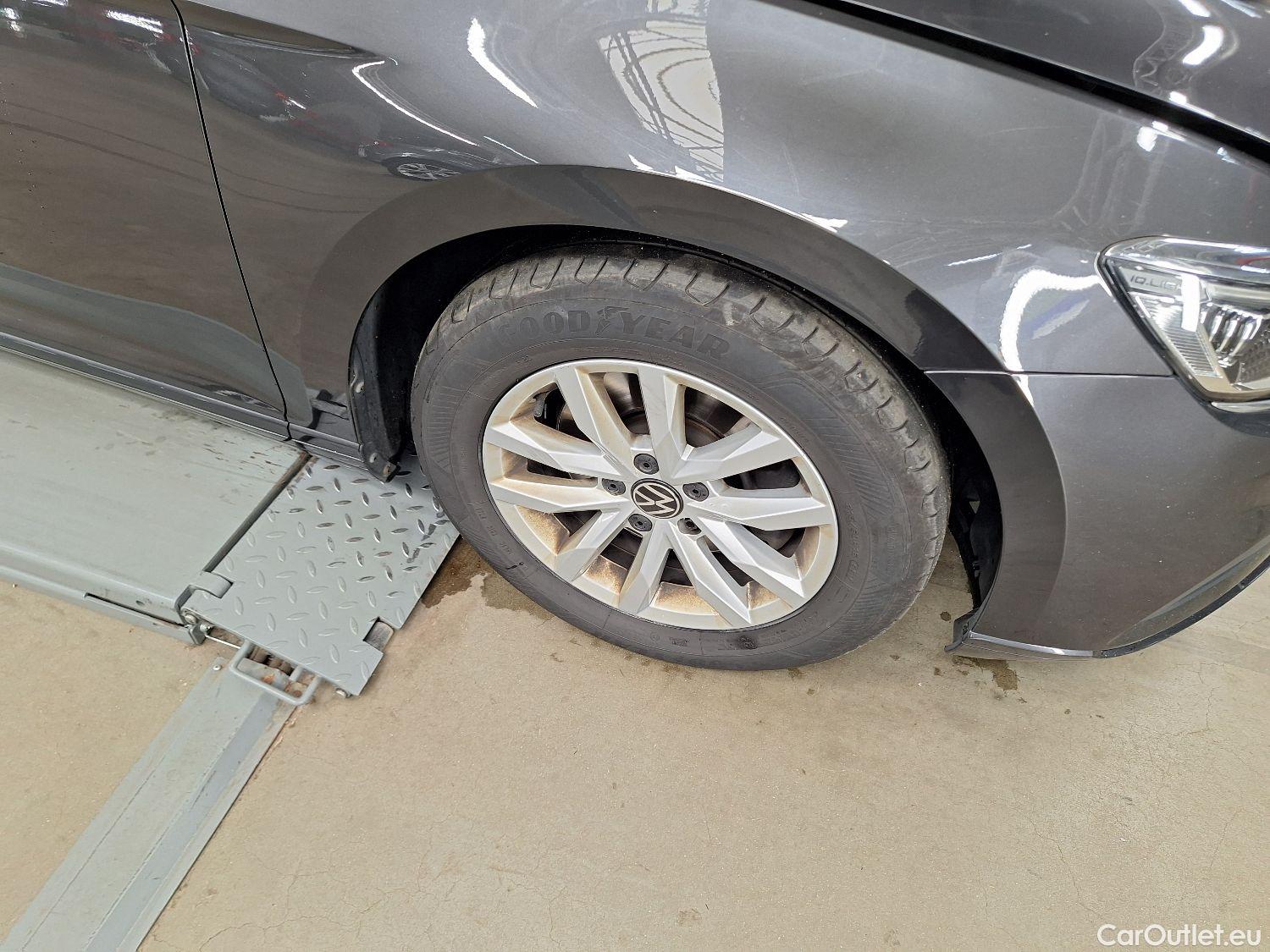 Volkswagen  Passat VW,  Variant FL'19, Volkswagen  Variant 2.0 TDI SCR 110kW DSG7 S #36