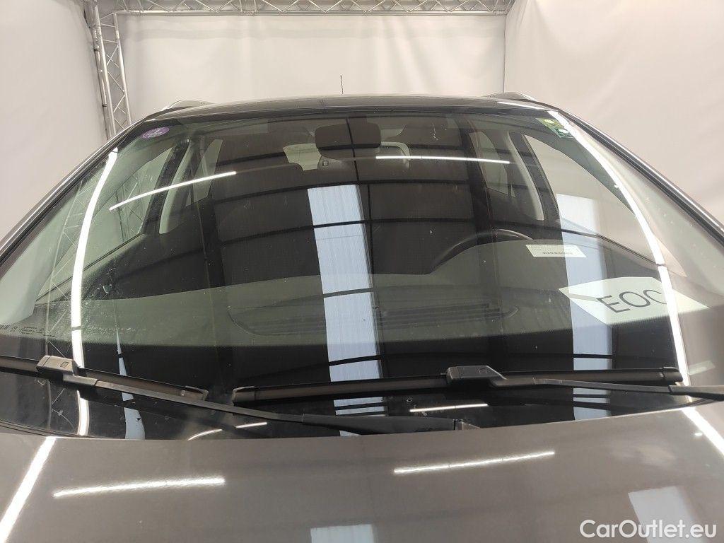 Peugeot  308 Peugeot  SW 1.2 PureTech 110 S&S Style 5d #19