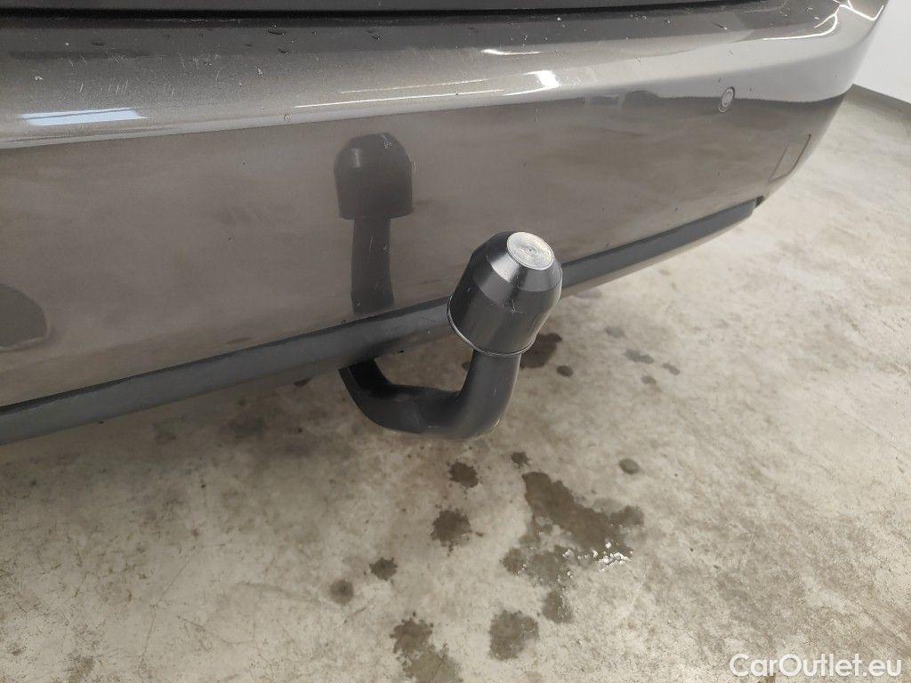 Peugeot  308 Peugeot  SW 1.2 PureTech 110 S&S Style 5d #17