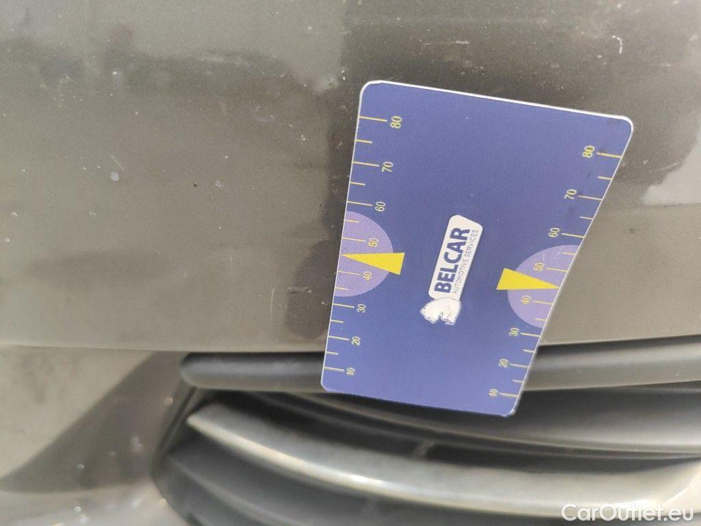 Peugeot  308 Peugeot  SW 1.2 PureTech 110 S&S Style 5d #27