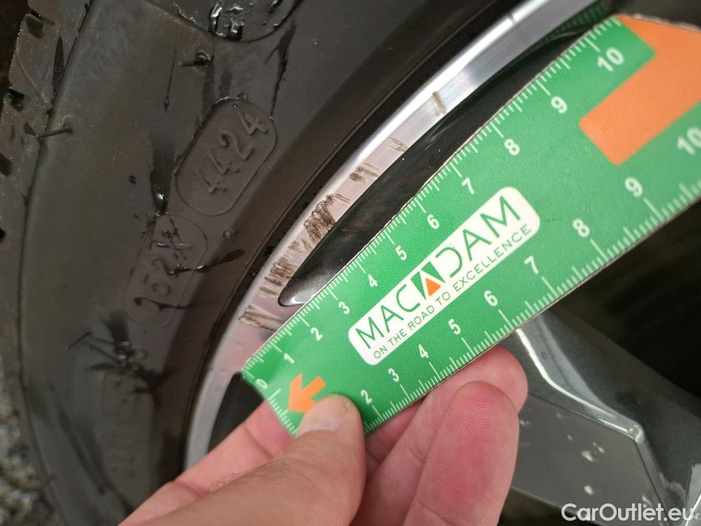  Audi  A4  Avant 35 TDI Avus 2.0 TDI 165CV BVA7 E6d #26