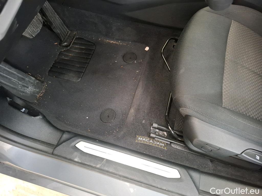  Bmw  Serie 1 BMW Série 1 / 2019 / 5P / Berline 116i DKG7 Business Design #6