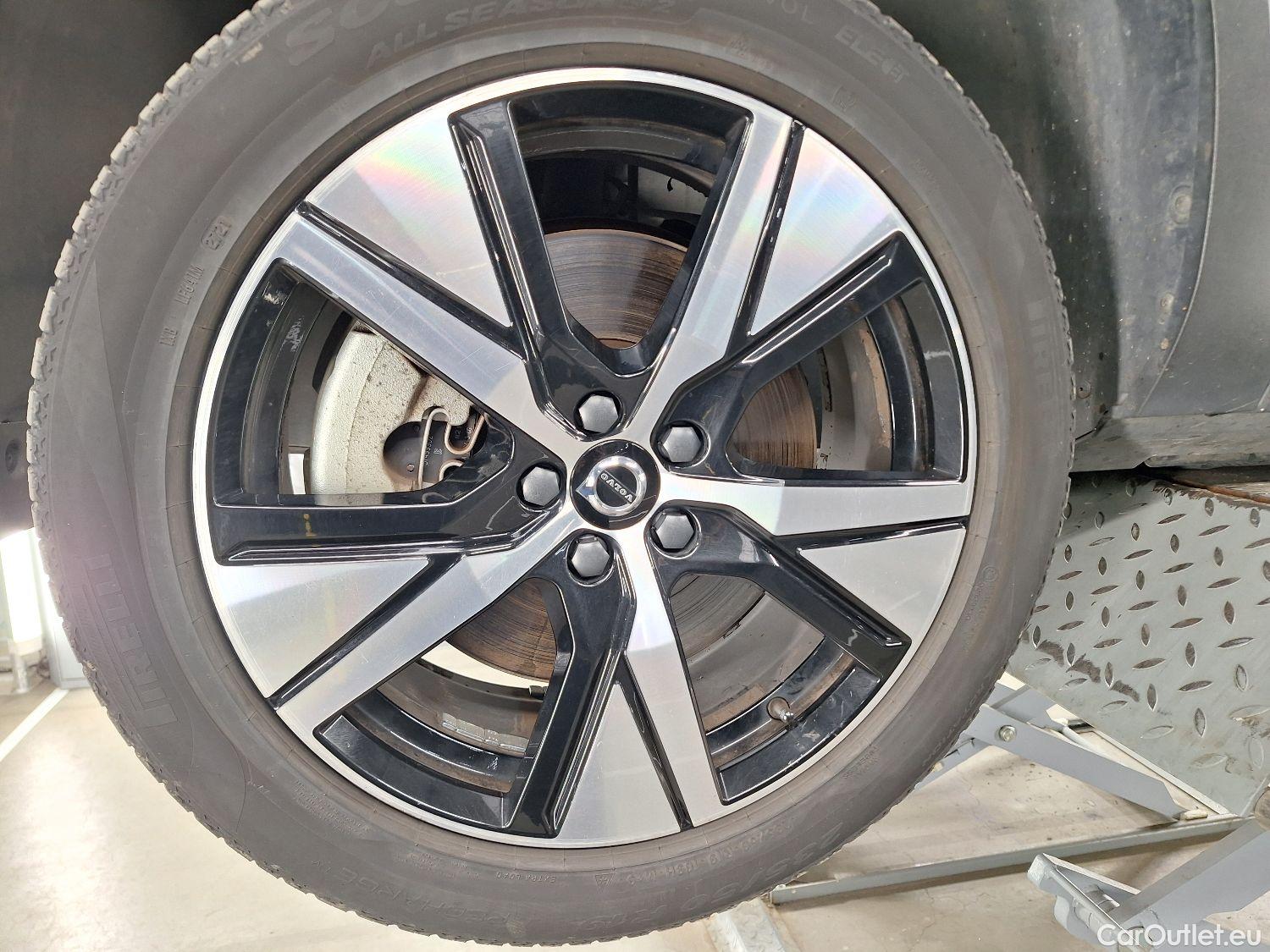  Volvo  XC 40 Volvo, XC40 '17 BEV, Volvo XC40 Recharge Twin Pro 5d #12