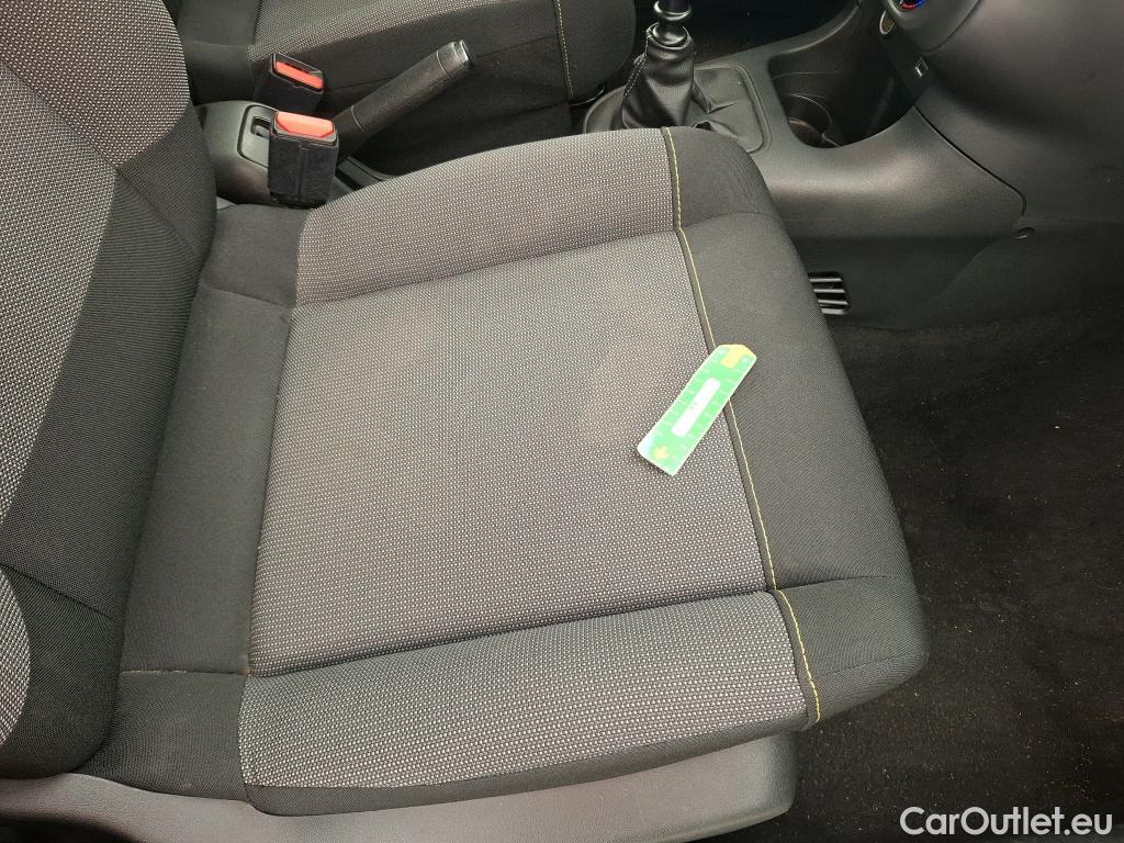 Citroen  C3 CITROEN  / 2016 / 5P / Berline PureTech 110 S&S BVM Feel #9