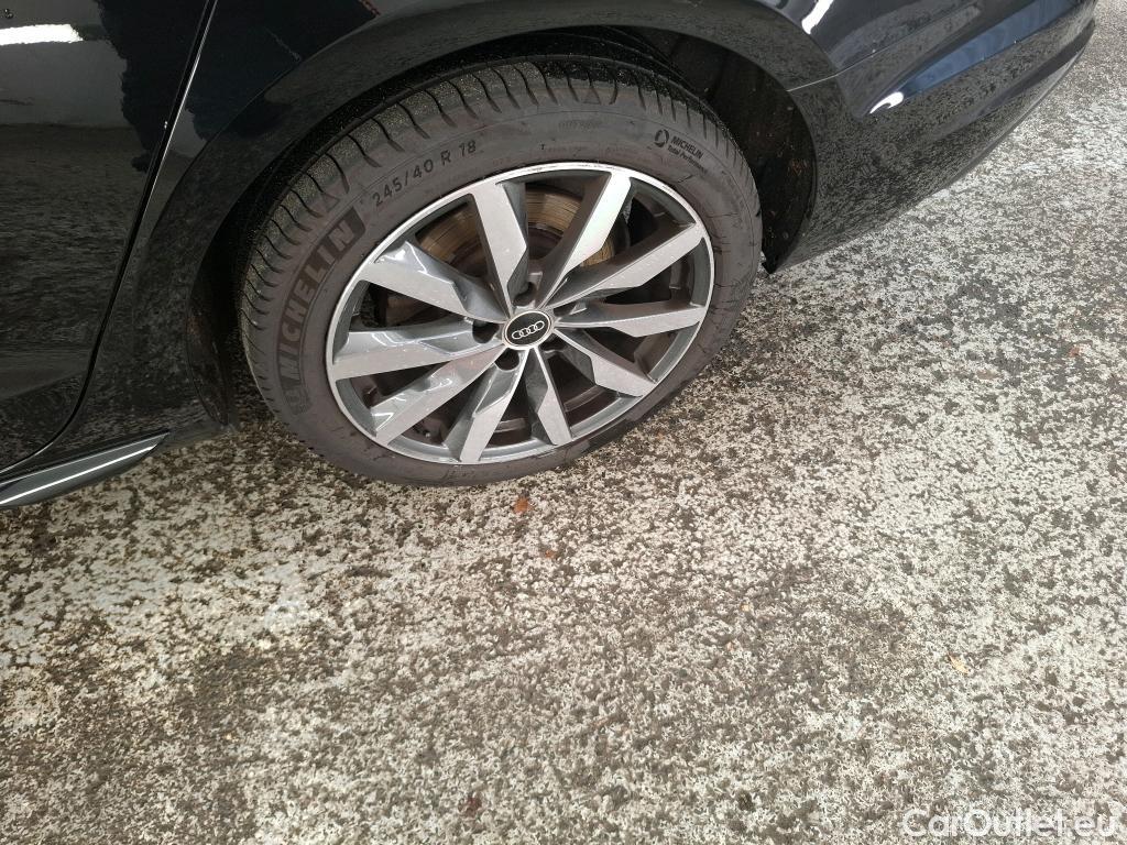  Audi  A4  Avant 35 TDI Avus 2.0 TDI 165CV BVA7 E6d #18