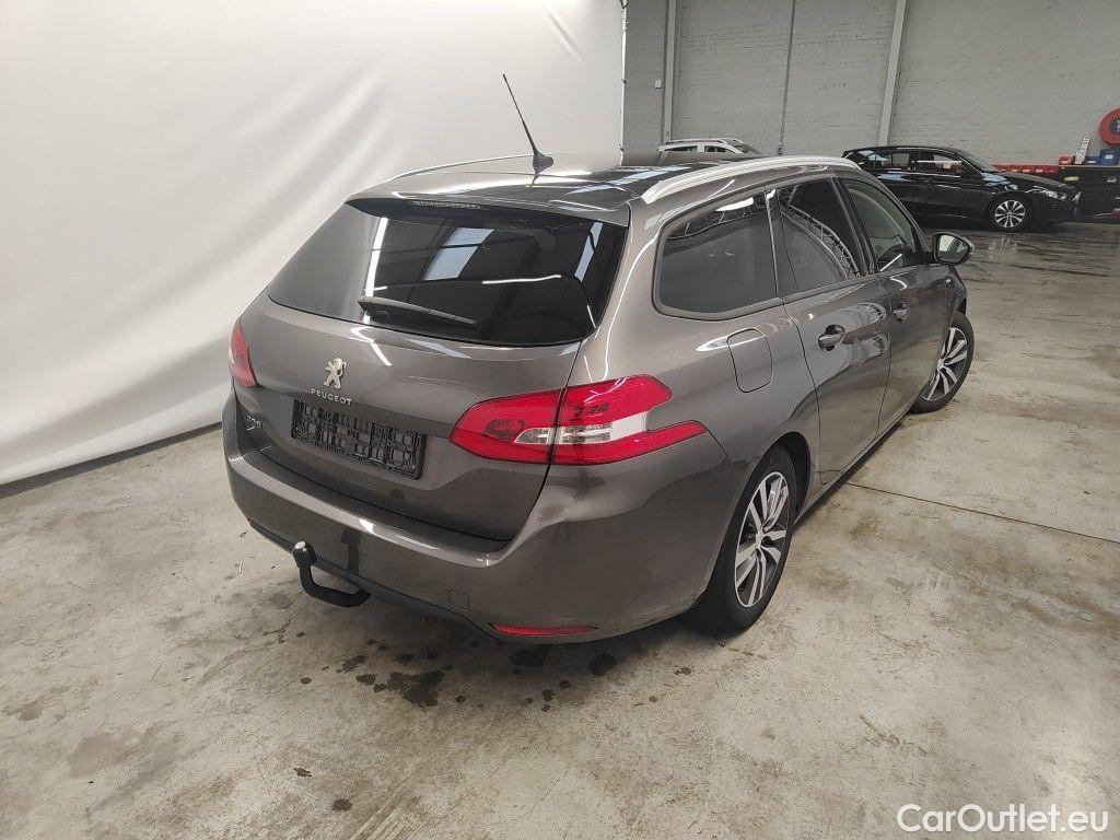 Peugeot  308 Peugeot  SW 1.2 PureTech 110 S&S Style 5d #2