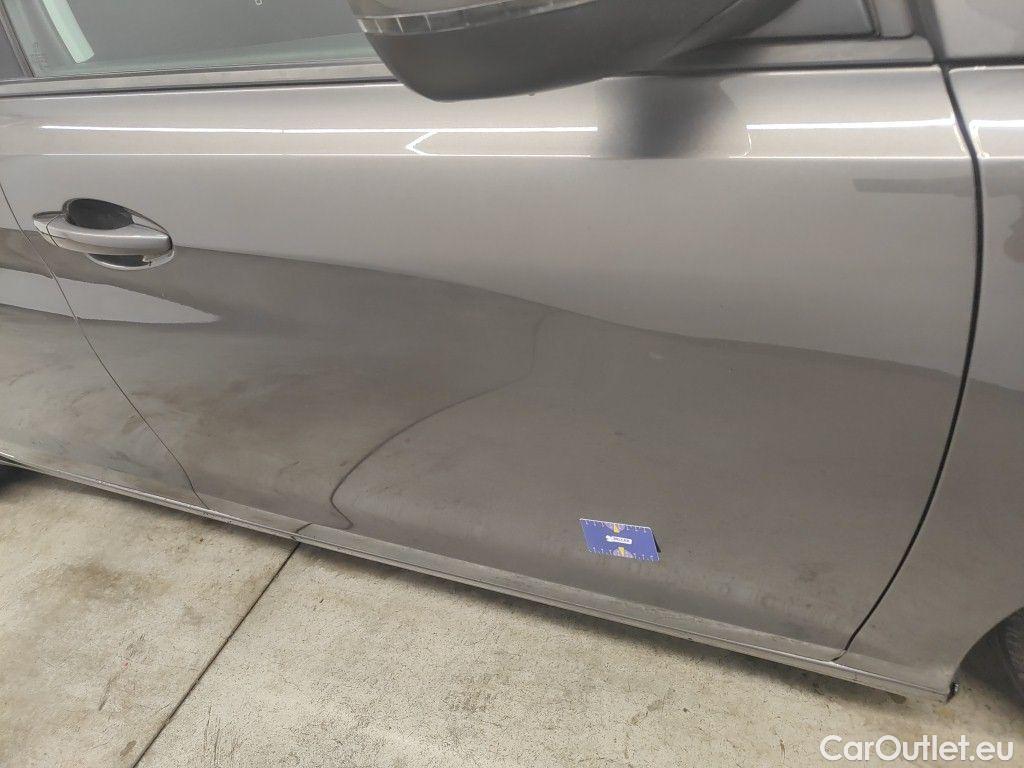 Peugeot  308 Peugeot  SW 1.2 PureTech 110 S&S Style 5d #48