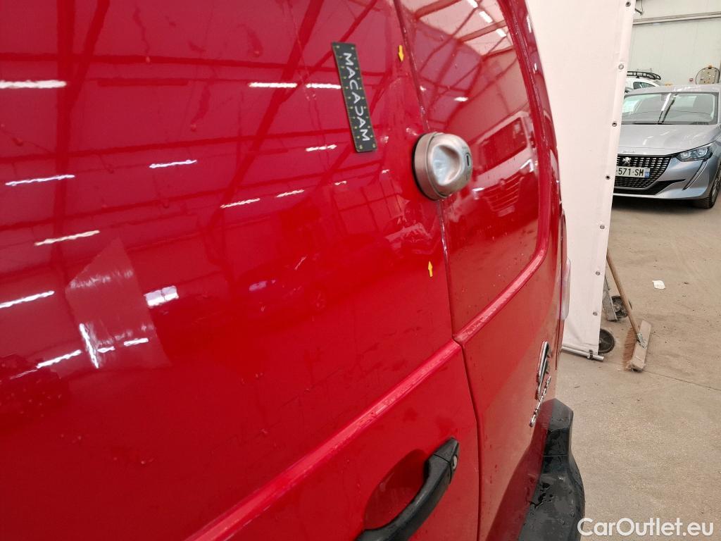 Citroen  Berlingo  Fourgon Driver M 650 1.5 BlueHDi 130CV BVA8 E6dT #2