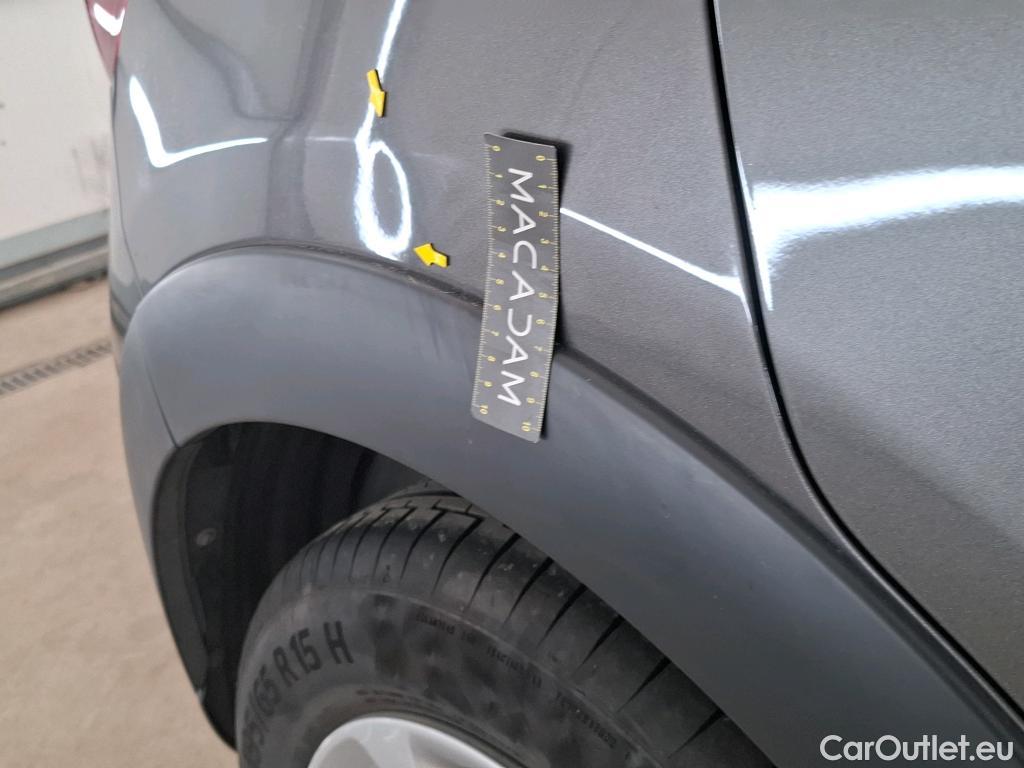  Citroen  C3 CITROEN  Société / 2016 / 5P / Berline PureTech 82 S&S BVM Feel Nav #2