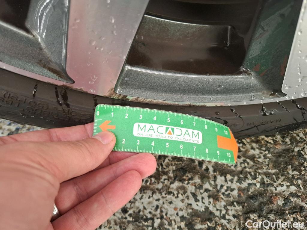  Audi  A4  Avant 35 TDI Avus 2.0 TDI 165CV BVA7 E6d #27