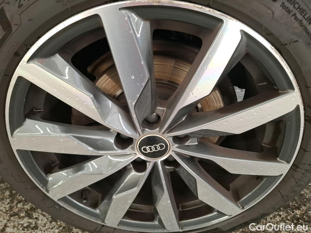  Audi  A4  Avant 35 TDI Avus 2.0 TDI 165CV BVA7 E6d #19