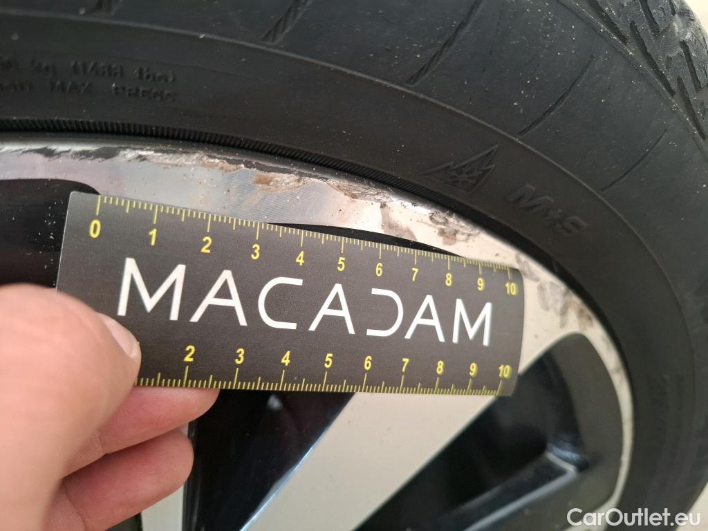 Peugeot  2008  GT Line 1.2 PureTech 110CV BVA6 E6 #49