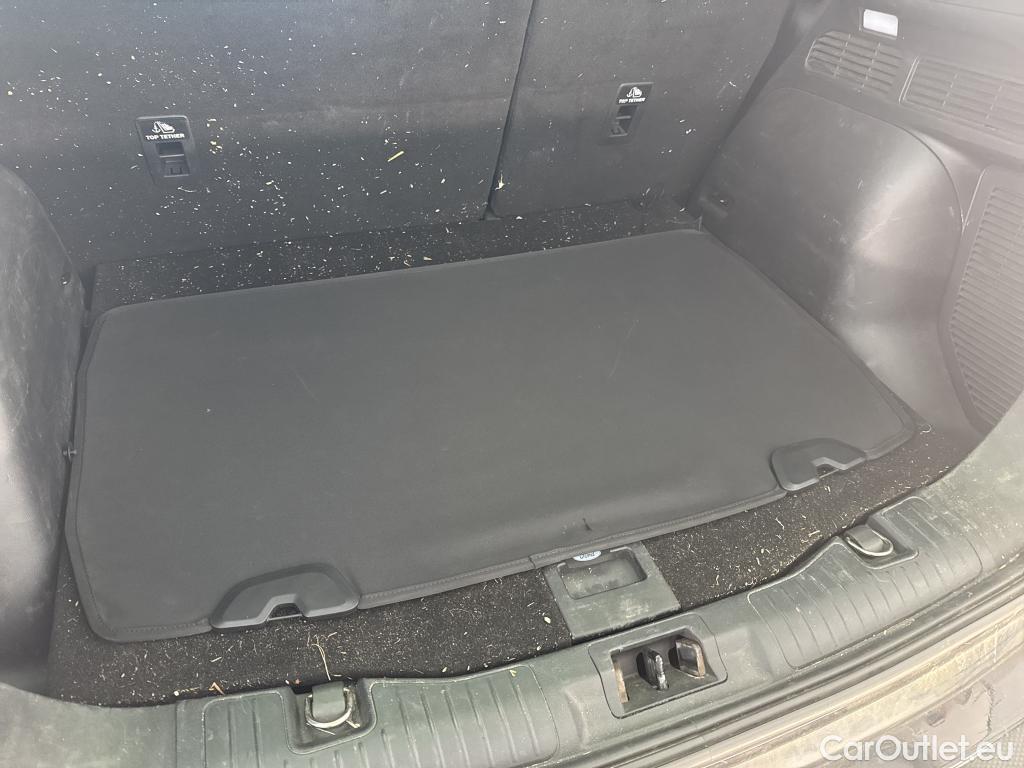 Ford  Kuga FORD  / 2019 / 5P / SUV 2.5 190 hybrid Flexifuel Pshift Titanium #12