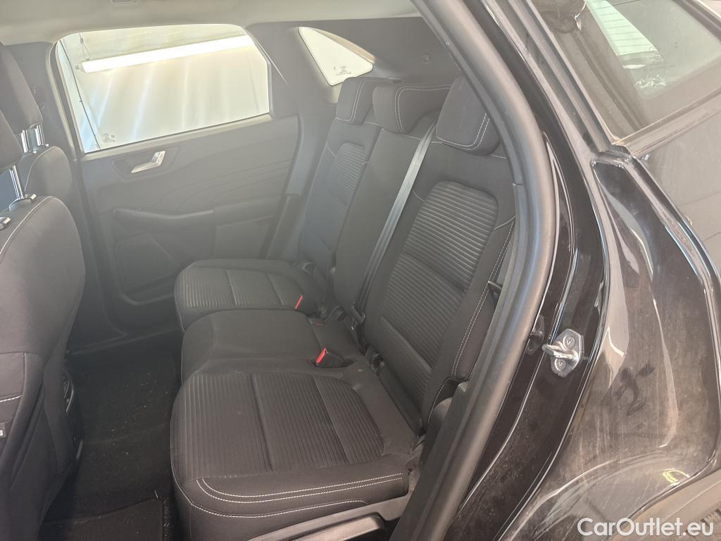 Ford  Kuga FORD  / 2019 / 5P / SUV 2.5 190 hybrid Flexifuel Pshift Titanium #9