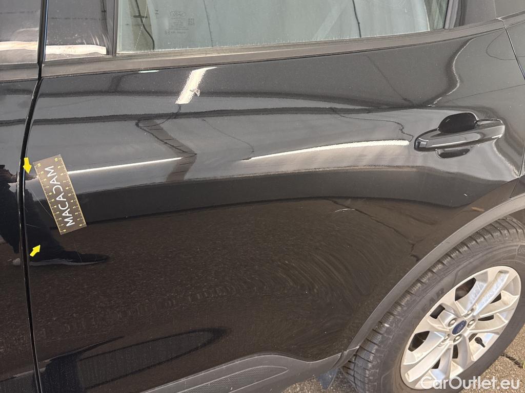 Ford  Kuga FORD  / 2019 / 5P / SUV 2.5 190 hybrid Flexifuel Pshift Titanium #7