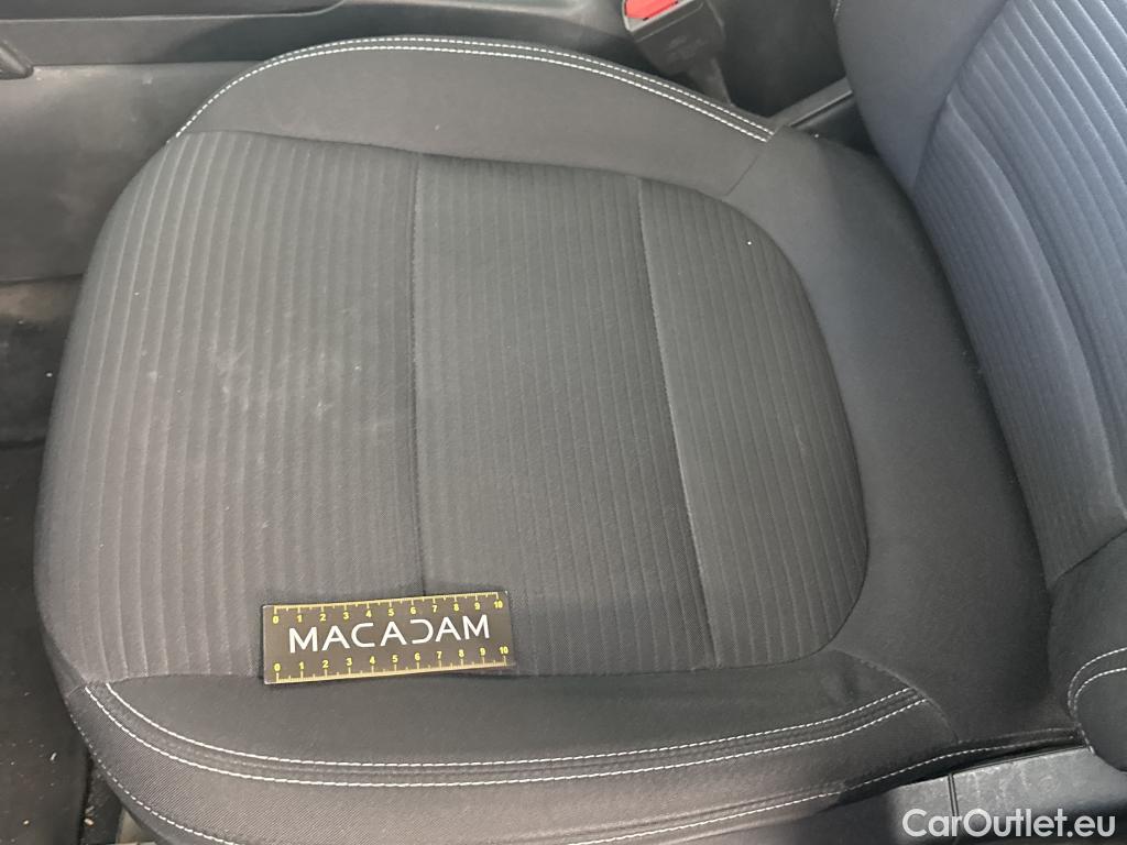 Ford  Kuga FORD  / 2019 / 5P / SUV 2.5 190 hybrid Flexifuel Pshift Titanium #19