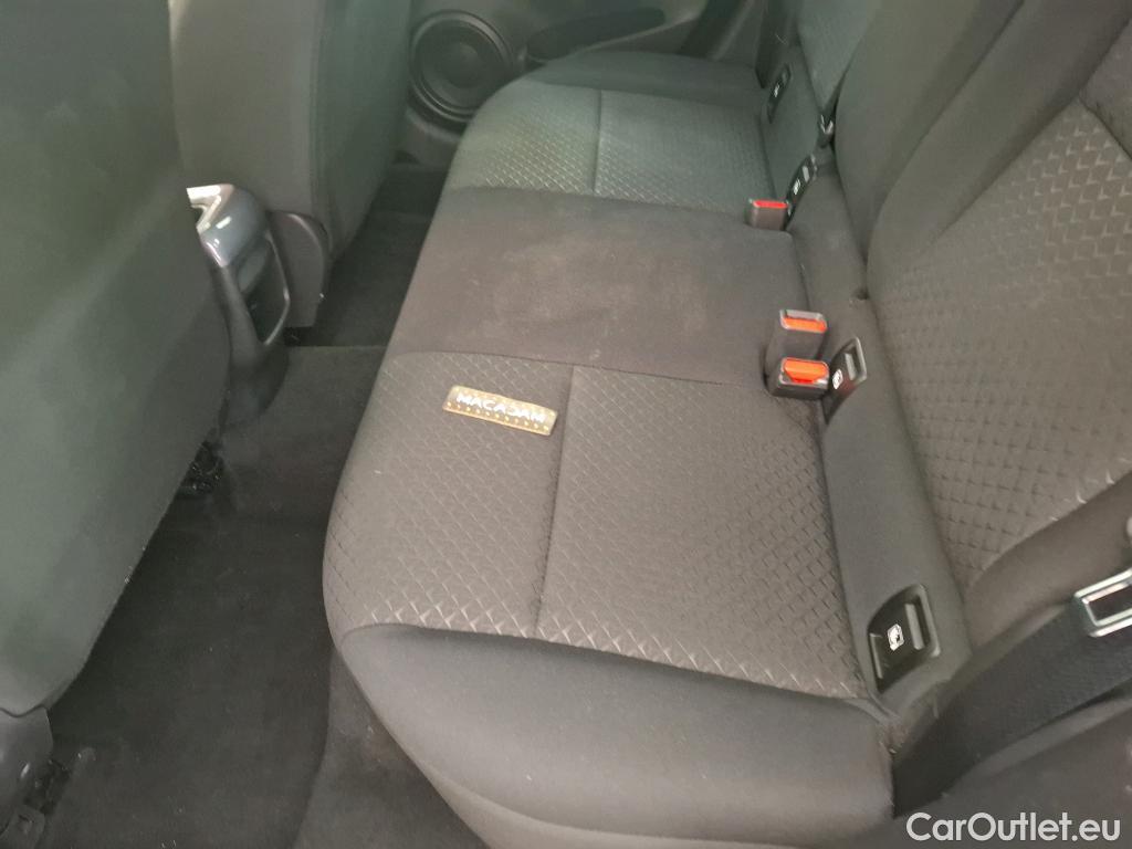 Nissan  Juke NISSAN  2019 5P Crossover DIGT 114 BVM6 Business Edition #23