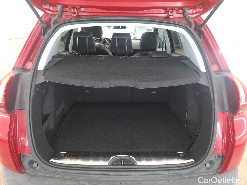 Peugeot  2008  GT Line 1.2 PureTech 110CV BVA6 E6 #10