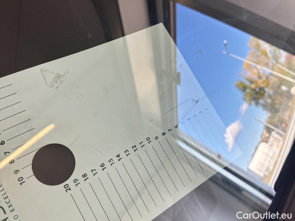 Ford  Kuga FORD  / 2019 / 5P / SUV 2.5 190 hybrid Flexifuel Pshift Titanium #3