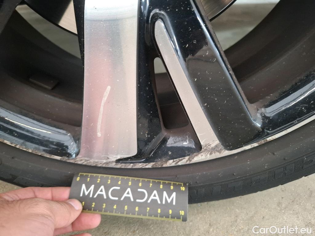 Peugeot  2008  GT Line 1.2 PureTech 110CV BVA6 E6 #43