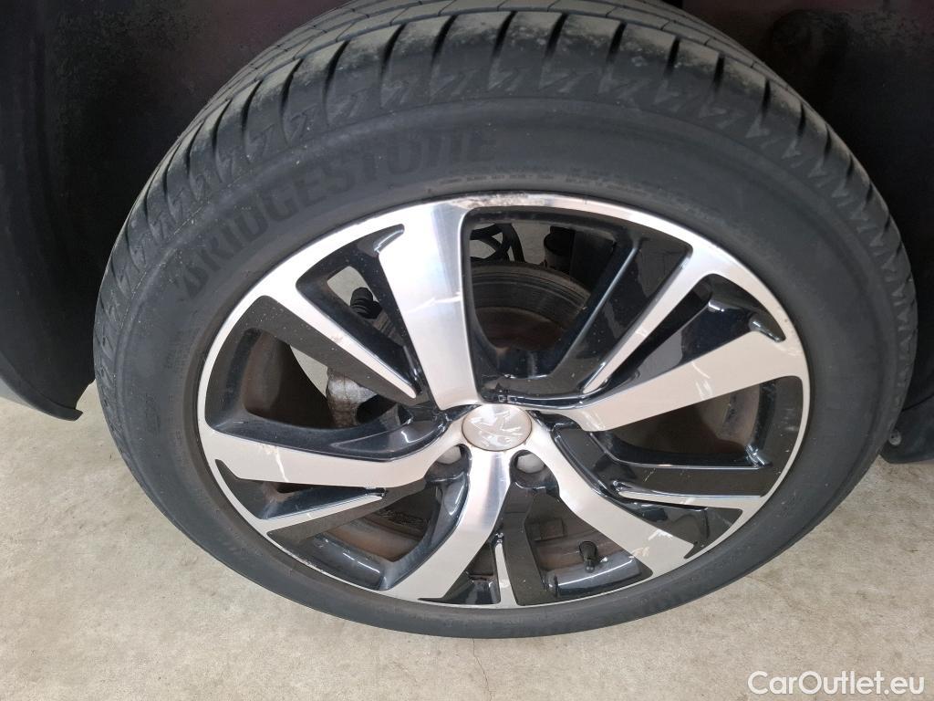 Peugeot  2008  GT Line 1.2 PureTech 110CV BVA6 E6 #56