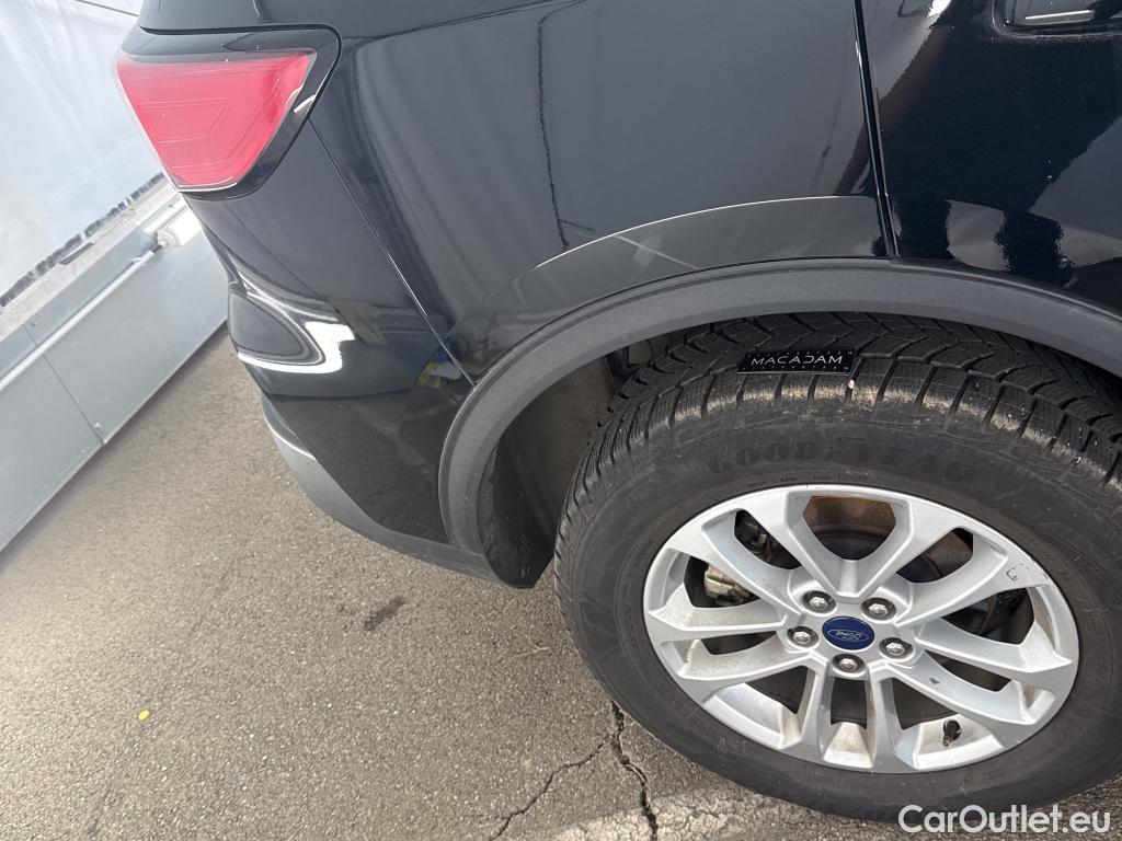 Ford  Kuga FORD  / 2019 / 5P / SUV 2.5 190 hybrid Flexifuel Pshift Titanium #23