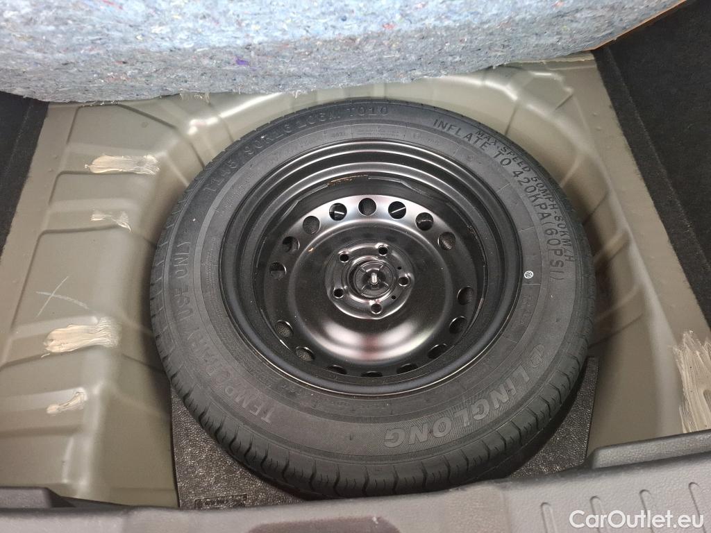 Nissan  Juke NISSAN  2019 5P Crossover DIGT 114 BVM6 Business Edition #11