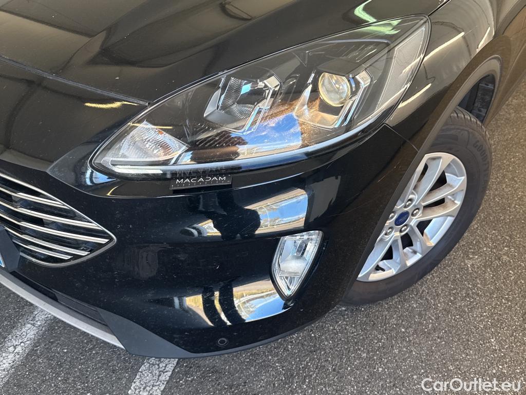 Ford  Kuga FORD  / 2019 / 5P / SUV 2.5 190 hybrid Flexifuel Pshift Titanium #32