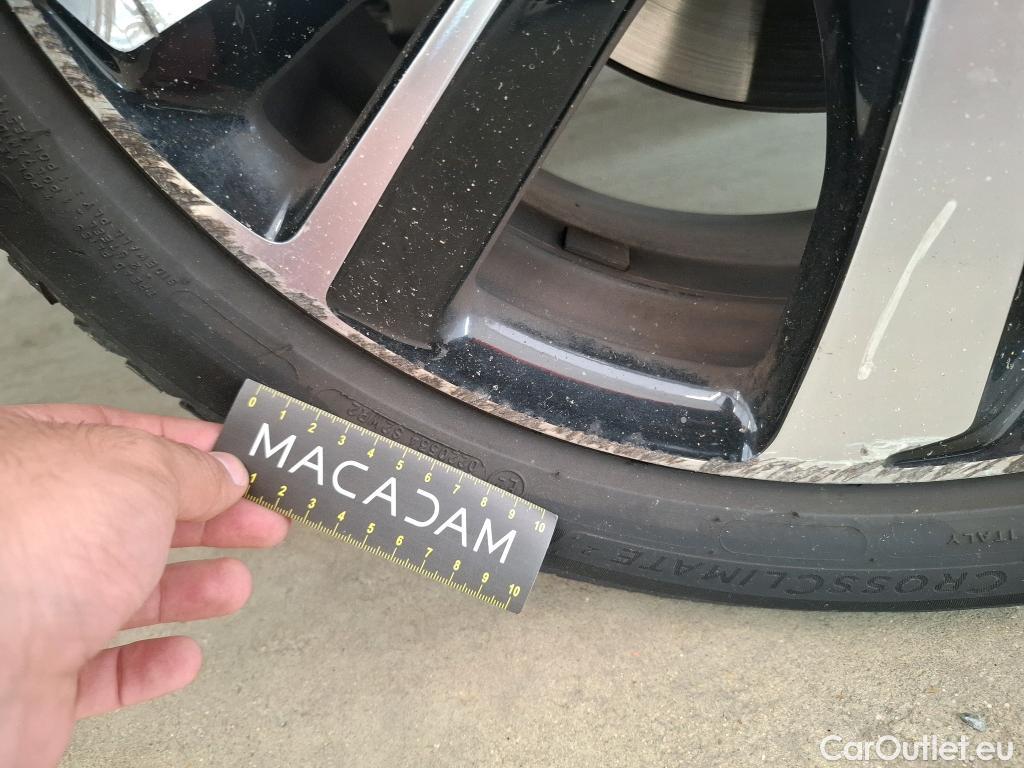 Peugeot  2008  GT Line 1.2 PureTech 110CV BVA6 E6 #44