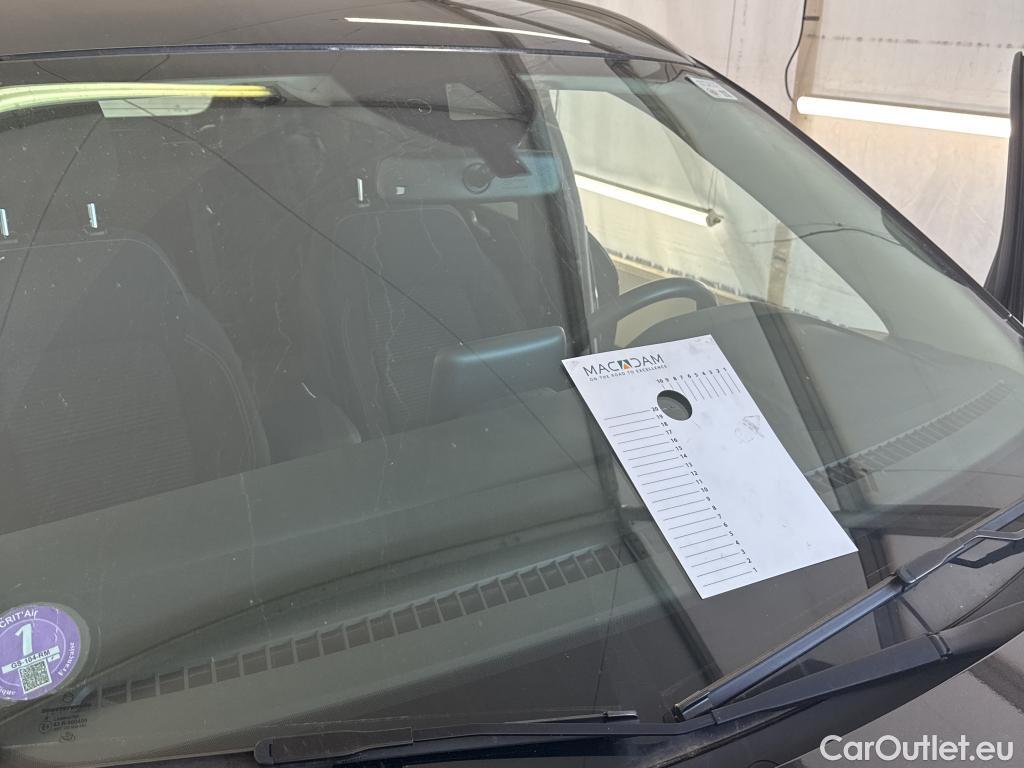 Ford  Kuga FORD  / 2019 / 5P / SUV 2.5 190 hybrid Flexifuel Pshift Titanium #1