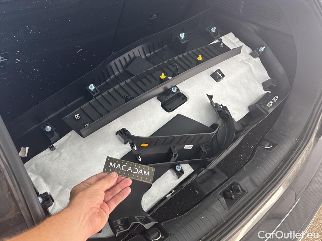 Ford  Kuga FORD  / 2019 / 5P / SUV 2.5 190 hybrid Flexifuel Pshift Titanium #37