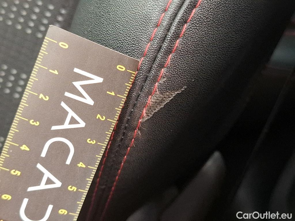 Peugeot  2008  GT Line 1.2 PureTech 110CV BVA6 E6 #33