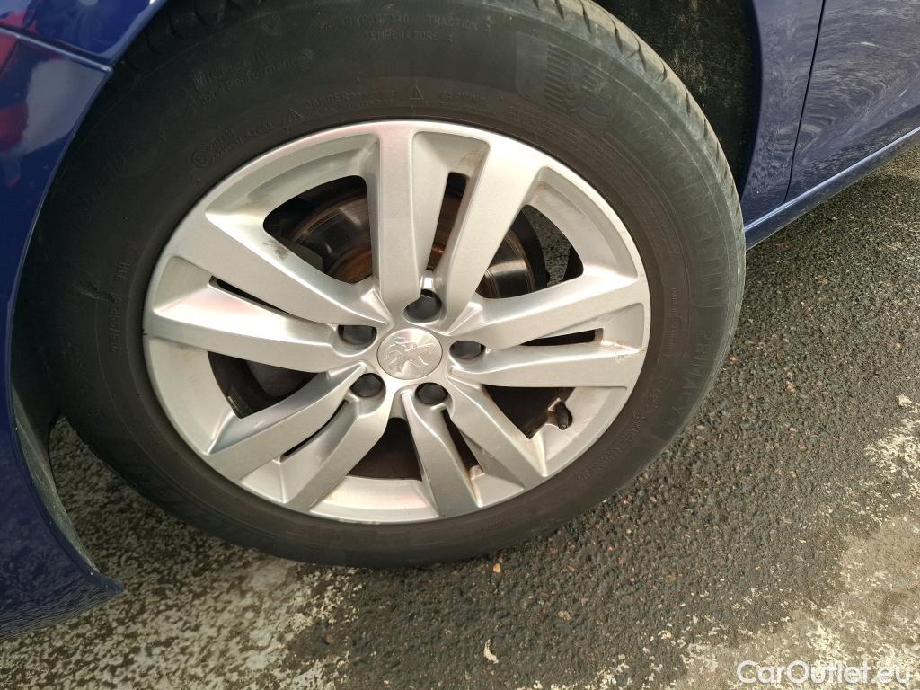 Peugeot  308  Active Business 1.2 PureTech 110CV BVM6 E6d #15