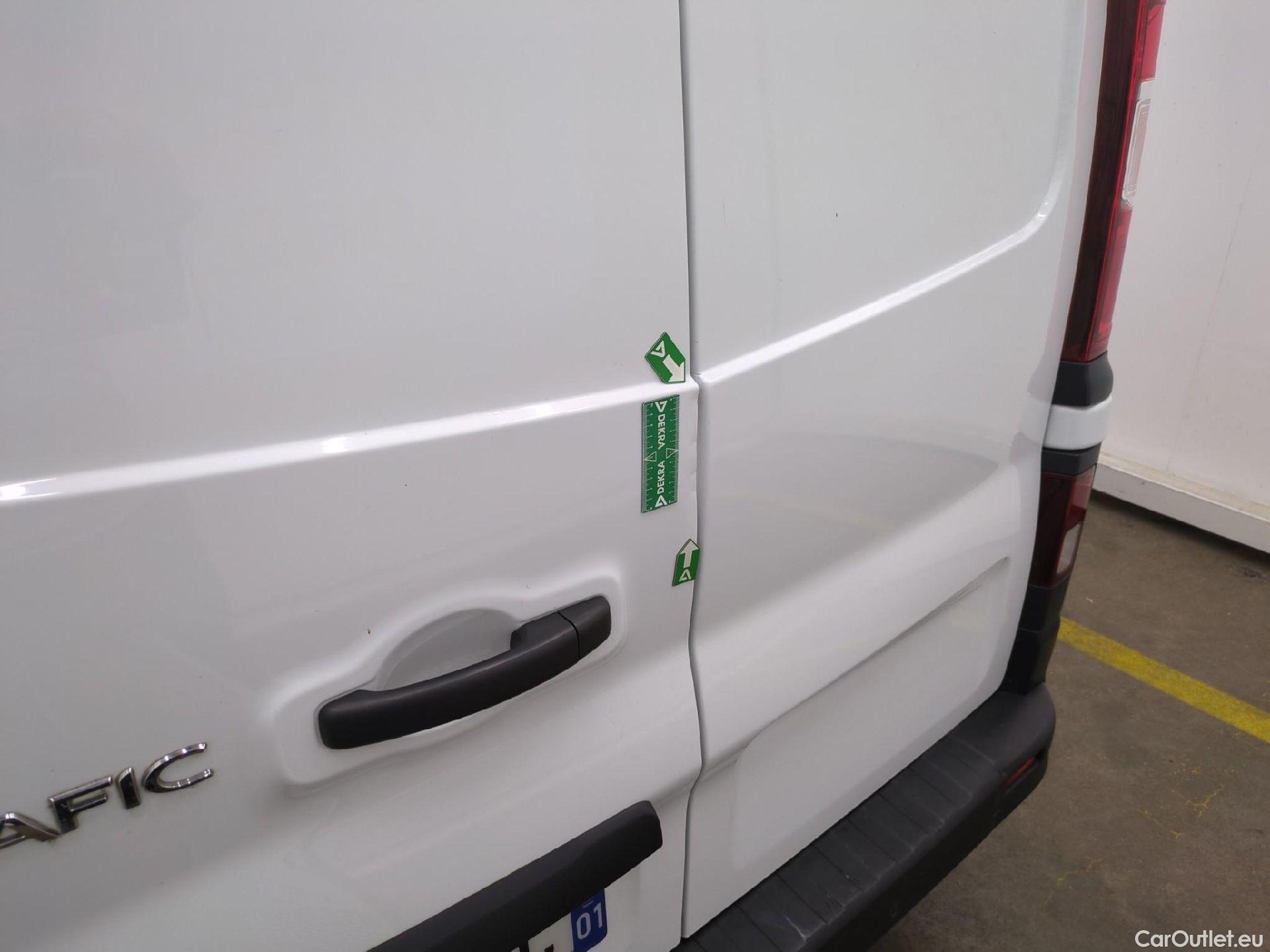 Renault  Trafic  Fourgon L2H1 3T Grand Confort 2.0 dCi 130CV BVM6 E6d #57