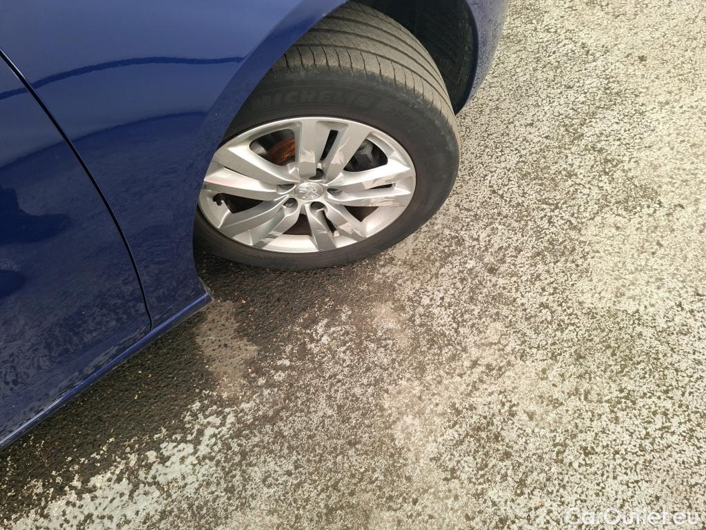 Peugeot  308  Active Business 1.2 PureTech 110CV BVM6 E6d #26