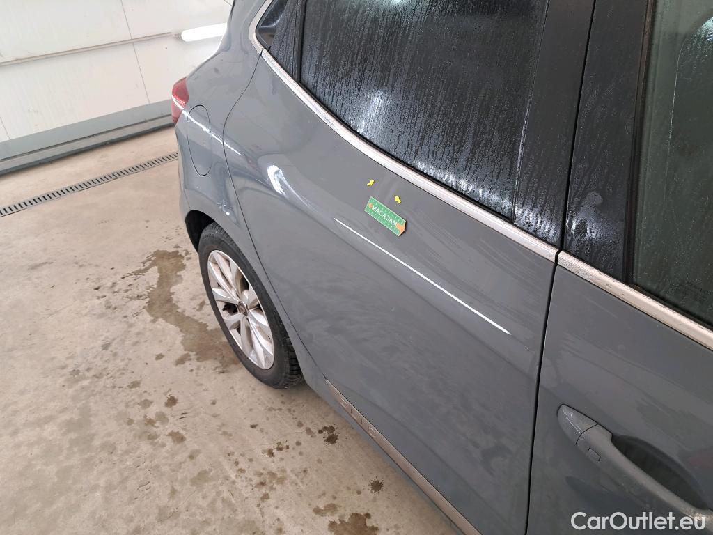 Renault  Clio RENAULT  / 2019 / 5P / Berline Intens TCe 100 #8