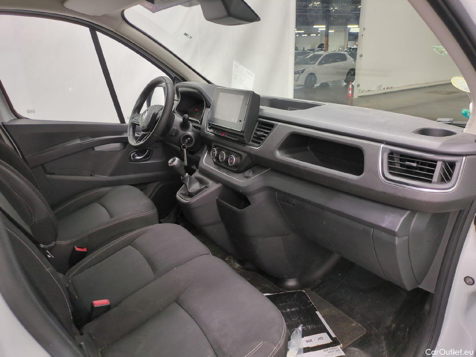 Renault  Trafic  Fourgon L2H1 3T Grand Confort 2.0 dCi 130CV BVM6 E6d #5