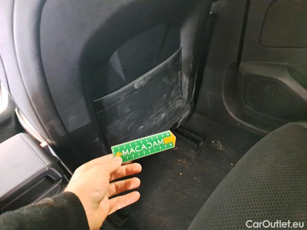 Renault  Clio RENAULT  / 2019 / 5P / Berline Intens TCe 100 #17