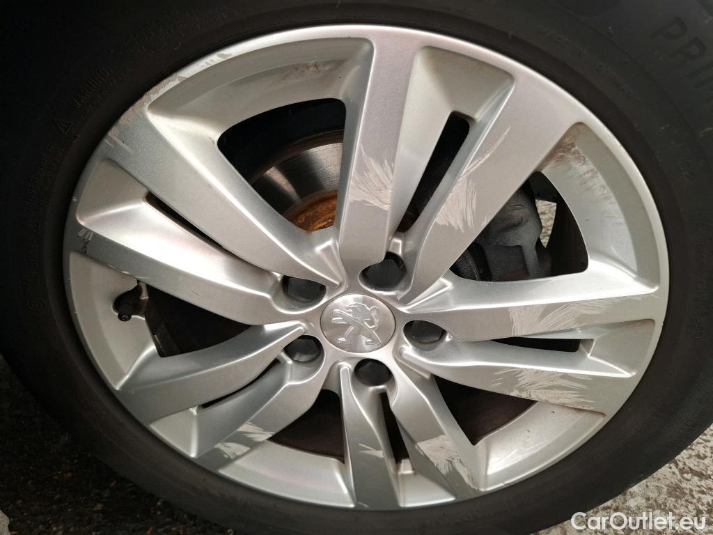 Peugeot  308  Active Business 1.2 PureTech 110CV BVM6 E6d #27