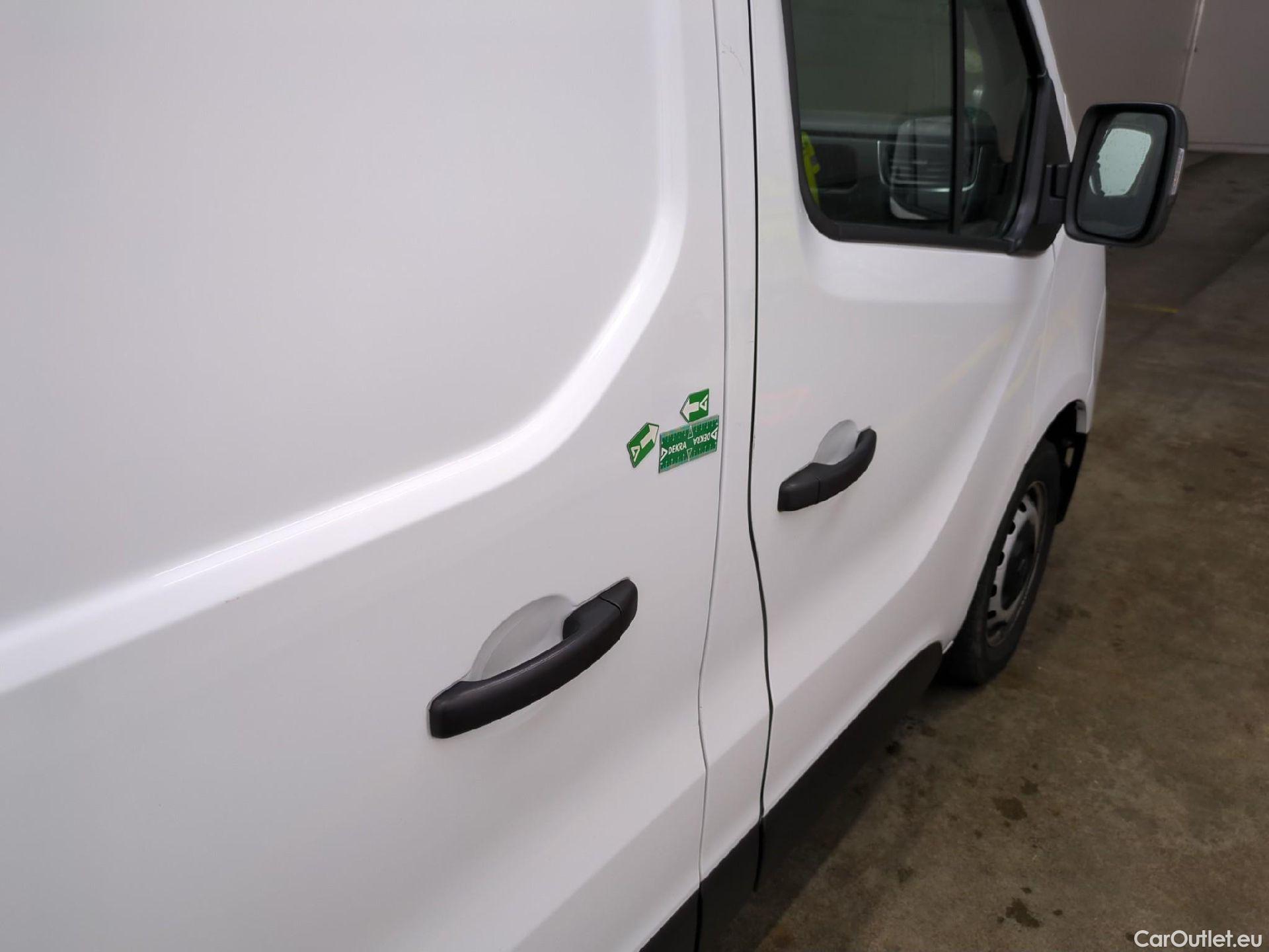 Renault  Trafic  Fourgon L2H1 3T Grand Confort 2.0 dCi 130CV BVM6 E6d #24