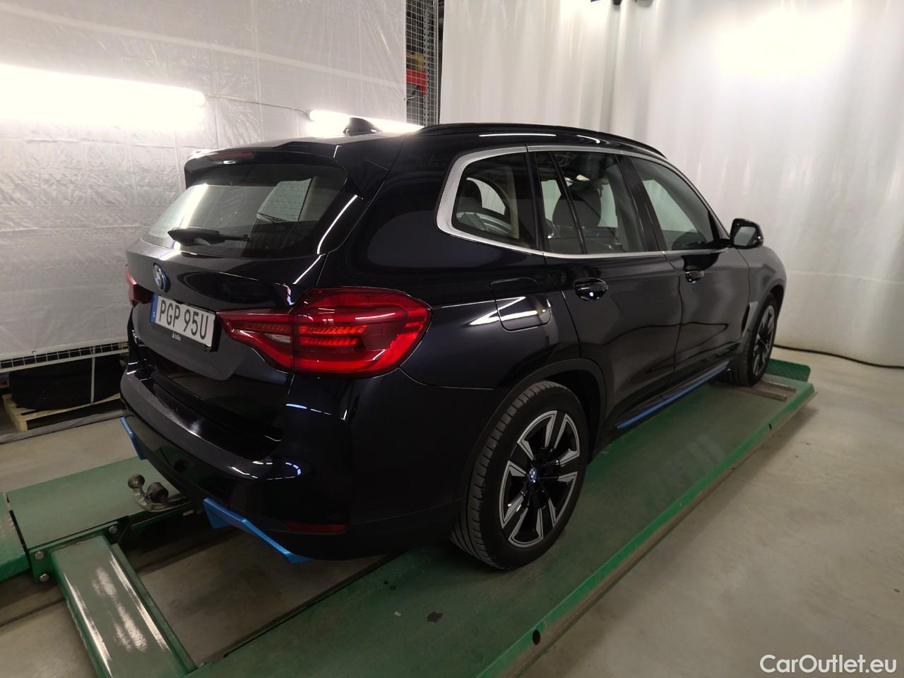 Bmw  iX3  80kWh Charged Aut #4