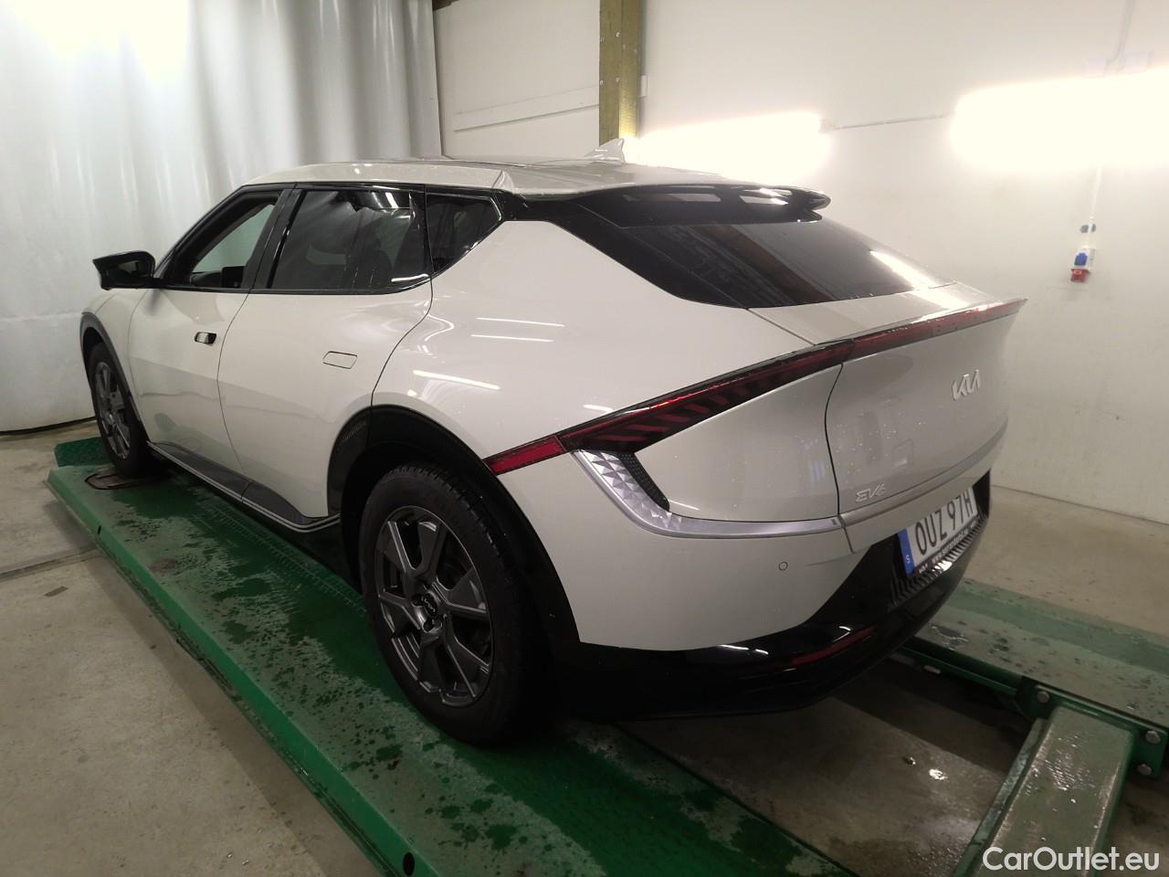 KIA  Ev6 77,4 kWh AWD #3