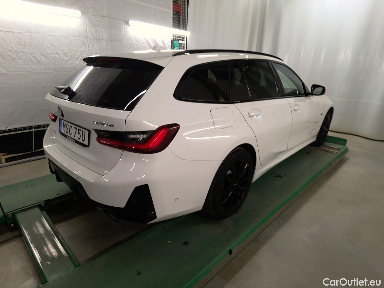 Bmw  Serie 3 330e xDrive Touring Aut #3
