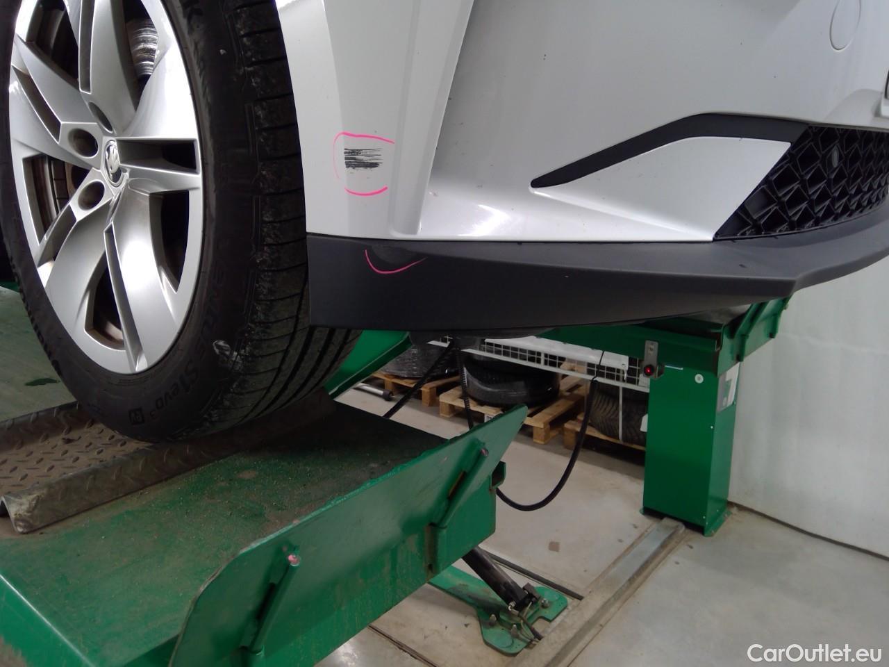 Skoda  ENYAQ  iV80 5d #3