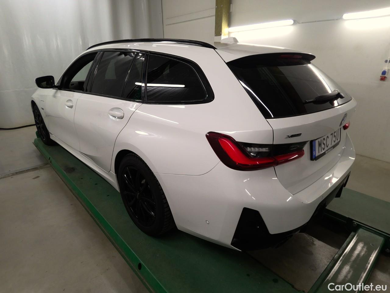 Bmw  Serie 3 330e xDrive Touring Aut #4