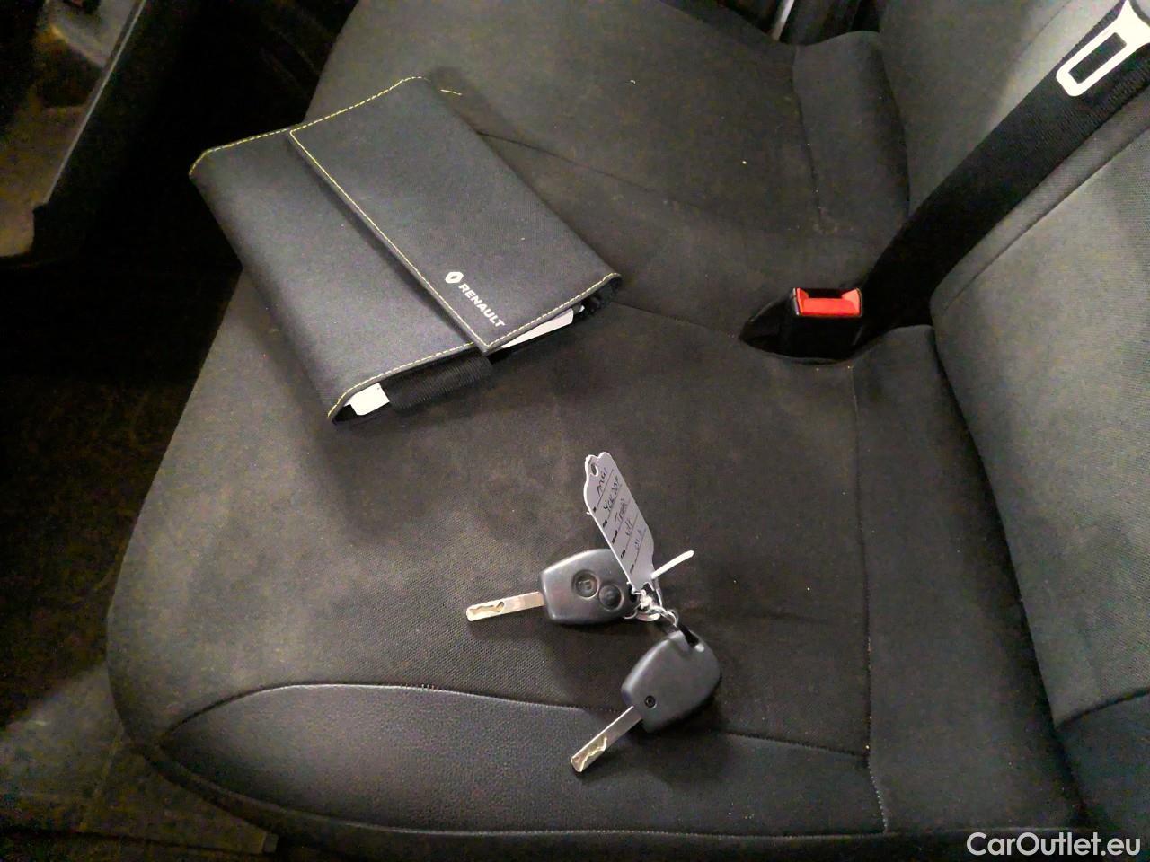 Renault  Trafic  dCi 125 L2H1 M CV #9